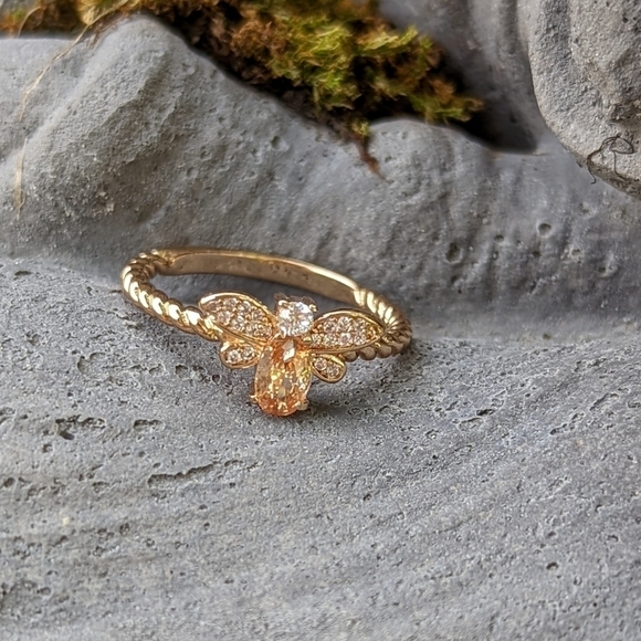 DAINTY Gold Plated Citrine Bee Ring - Picture 4 of 7